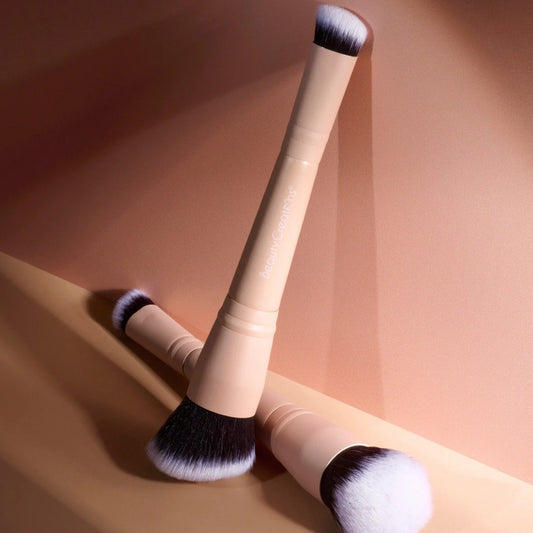 Snatch & Sculpt Brush by Beauty Creations